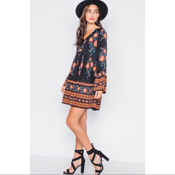 LAST ONE • Floral Bohemian Dress - Picture 3 of 4